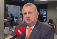 Foco do governo Lula é devolver capacidade de consumo às famílias, diz presidente da Caixa à CNN