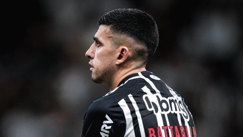 Battaglia, do Atlético-MG, comemorou eleição de Javier Milei na Argentina