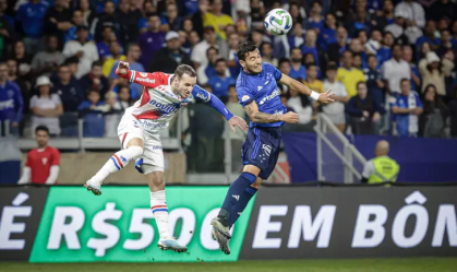 Cruzeiro e Fortaleza em partida do 1º turno