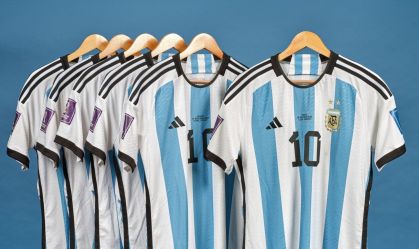 Sotheby's vai leiloar seis camisas usadas por Messi na Copa do Mundo