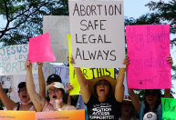 Dois Lados: discussões sobre aborto legal no Brasil