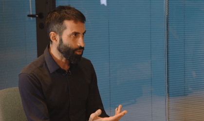 Filho de um dos fundadores do Hamas Mosab Hasan Houssef