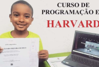 Menino da comunidade carioca Complexo da Maré conclui curso em Harvard