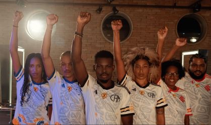Atlético-MG, Cruzeiro e Internacional lançaram as camisas da campanha Excelência Negra