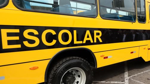 Imagem ilustrativa - ônibus escolar