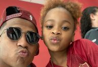 Torcedora mirim do Flu que viralizou nas redes conhece jogadores em CT