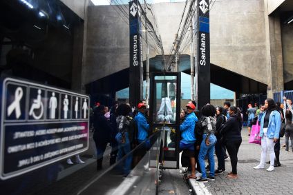 Movimentação de passageiros durante a greve no metrô de São Paulo