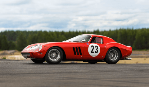 Ferrari 250 GTO, modelo que teve unidade leiloada por US$ 51,7 milhões