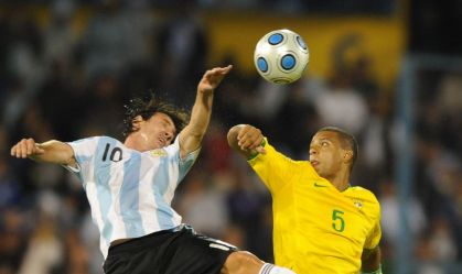 Felipe Melo relembra duelo com ídolo argentino: "Que ídolo? Vou arrancar tua cabeça"