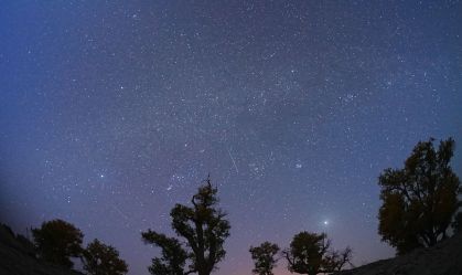 Chuva de meteoros Táuridas do Sul traz bolas de fogo no céu neste domingo (5)