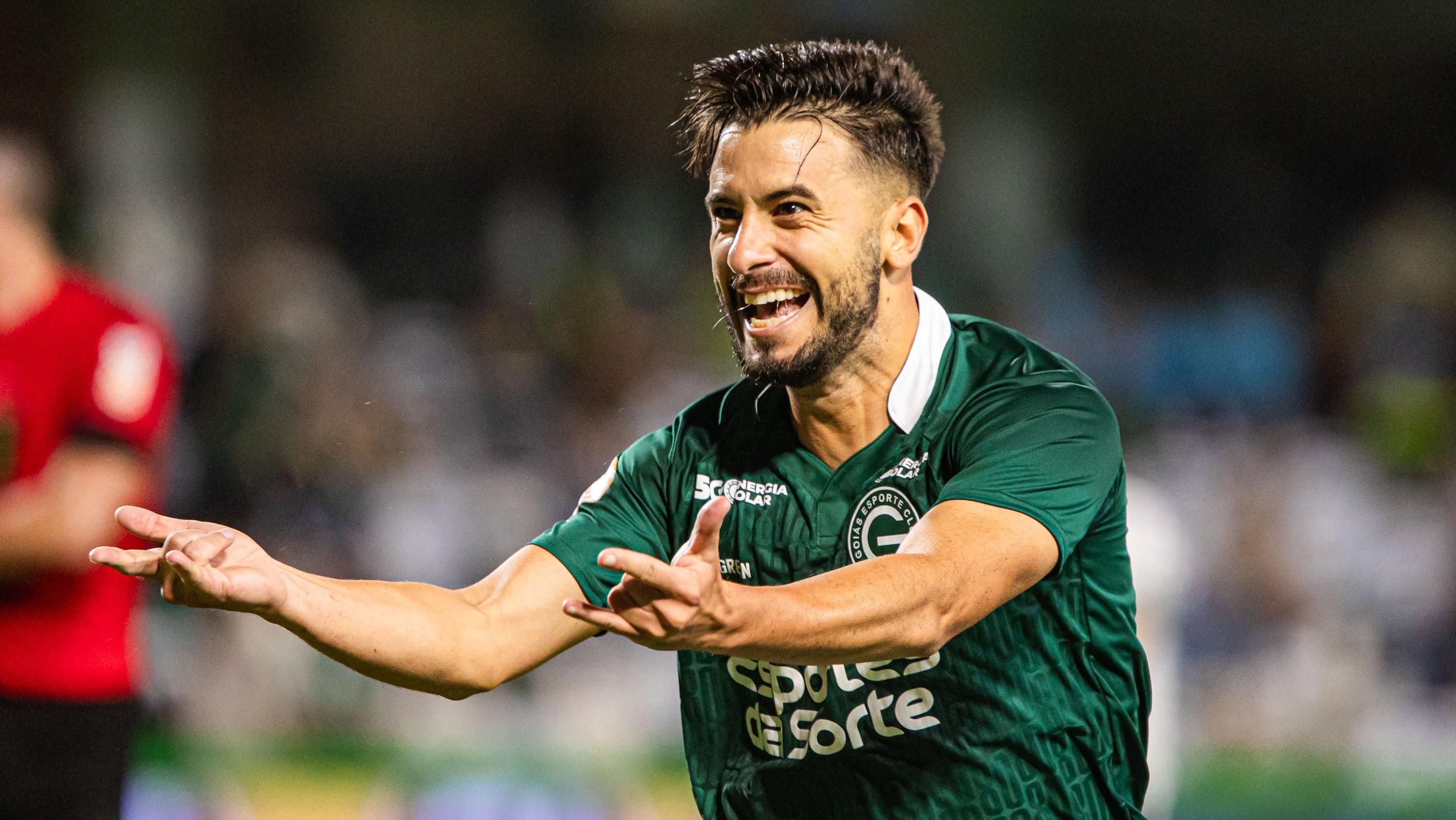 Goiás venceu o Coritiba no Couto Pereira pelo Brasileirão