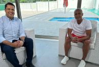 Romário critica Tite na Seleção mas o defende no Flamengo: “tem chances de ser campeão”