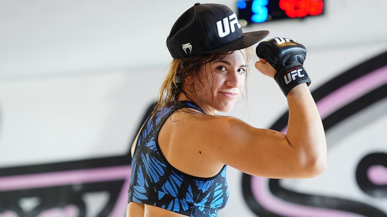 Ailín Pérez é argentina e lutadora do UFC