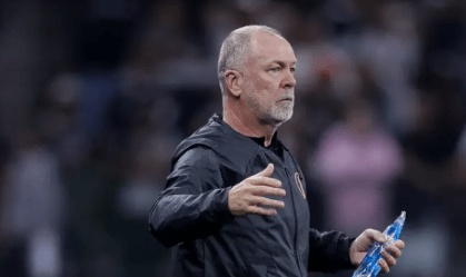 Corinthians enfrenta o Internacional para se livrar de vez do rebaixamento