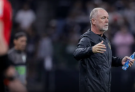 Mano pede “pés no chão” ao Corinthians após subida no Campeonato Brasileiro