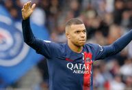 Governo da França se despede de Mbappé; jogador deve ser reforço do Real Madrid
