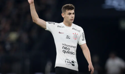 Presidente do PSG abre o jogo sobre negociação por Moscardo, do Corinthians
