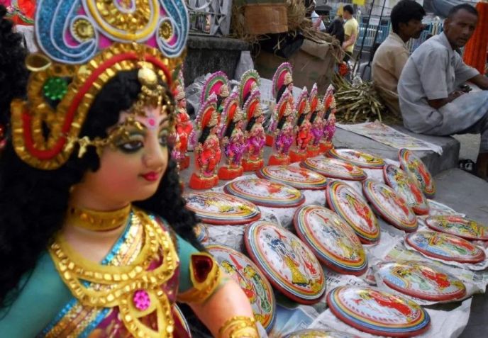 Lakshmi, deusa hindu da prosperidade e da riqueza, é uma figura central do Festival das Luzes / AFP/CNN Espanhol