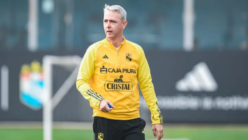 Tiago Nunes em treino do Sporting Cristal