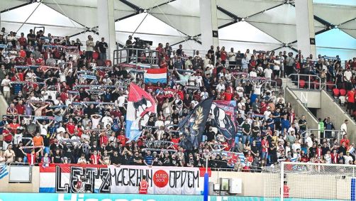 Torcida de Luxemburgo durante jogo da seleção pelas Eliminatórias da Euro