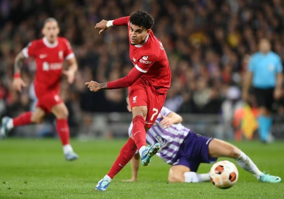 Luis Díaz em ação na partida contra o Toulouse / Divulgação: UEFA