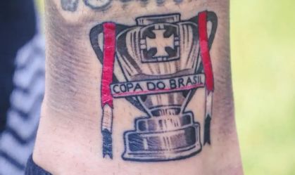 Calleri fez tatuagem de troféu da Copa do Brasil