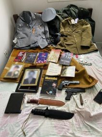 materiais de apologia ao nazismo apreendidos com suspeitos