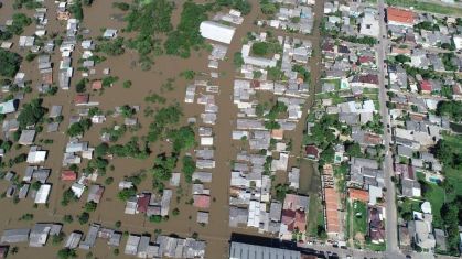 Cidade de São Jerônimo (RS) ficou debaixo d'água após transbordamento do rio Jacuí