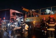 Casal e criança morrem após engavetamento na rodovia Presidente Dutra
