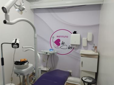 Consultório da falsa médica em Duque de Caxias, no Rio de Janeiro