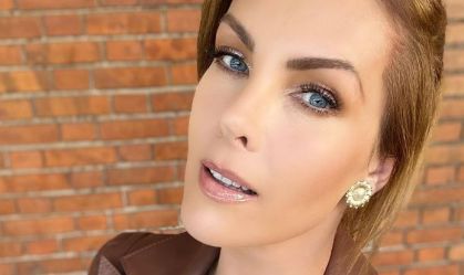 ana hickmann