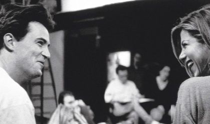 Aniston publicou homenagem ao amigo Matthew Perry, o Chandler de "Friends"