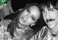 Anthony Kiedis, vocalista do Red Hot Chili Peppers, e Anitta se reúnem no Rio