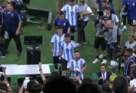 Argentina deixa gramado do Maracanã após pancadaria na arquibancada