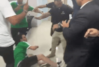 Vídeo: brasileiros e colombianos brigam antes de coletiva de Diniz na Seleção