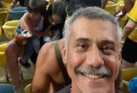 Brasil x Argentina: torcedor faz selfie em meio a pancadaria; veja