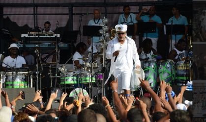 Carlinhos Brown é nomeado embaixador do Turismo brasileiro
