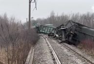 Rússia investiga descarrilamento de trem por bomba improvisada