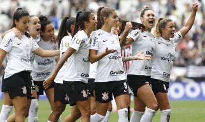 Cresce percentual de quem assiste ao futebol feminino, aponta pesquisa