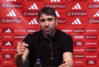 Repórter questiona trocas no Inter e Coudet diz: “Vou ligar pra você”