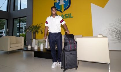 Endrick em apresentação da Seleção Brasileira