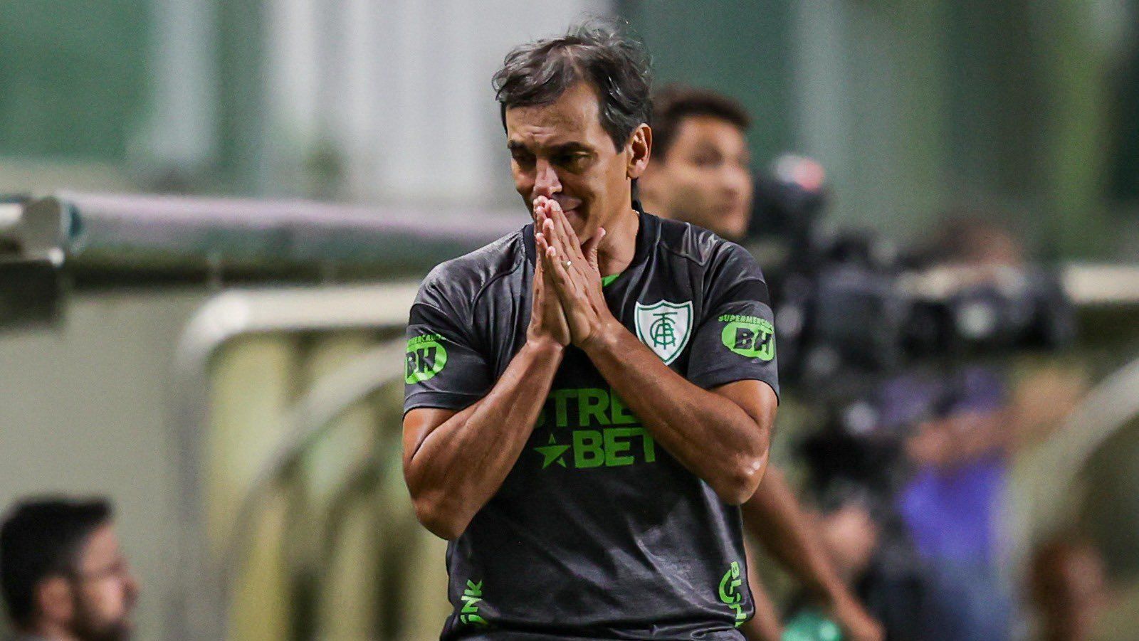 Fabián Bustos na derrota por 3 a 0 contra o Coritiba no Independência