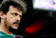 Presidente do Fluminense responde se clube vai “entregar” no Brasileirão