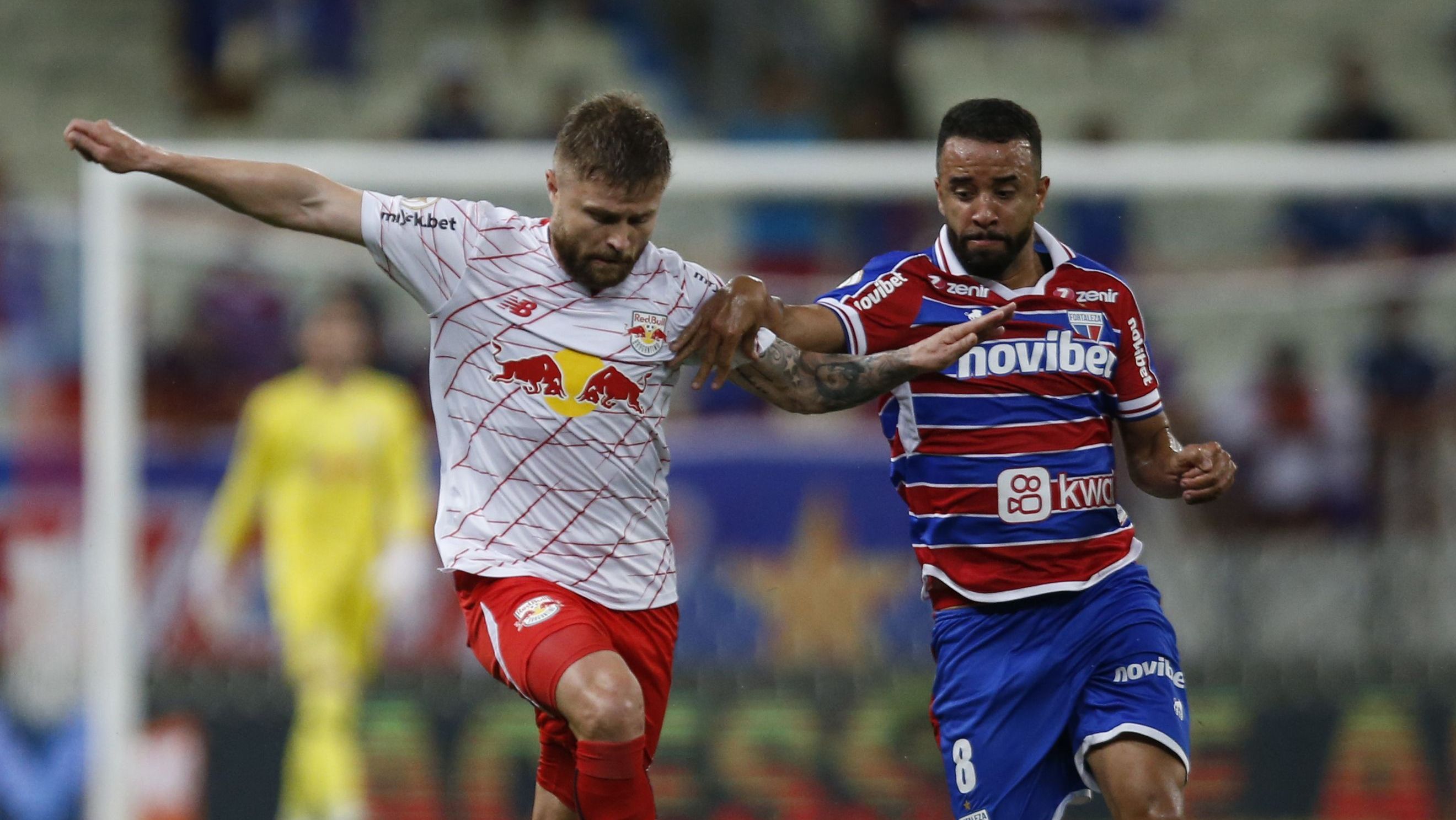Red Bull Brgaantino e Fortaleza se enfrentam no Brasileirão