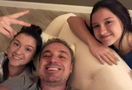 Sofia, filha de Gugu, homenageia pai após 4 anos de morte: 'Saudade é grande'