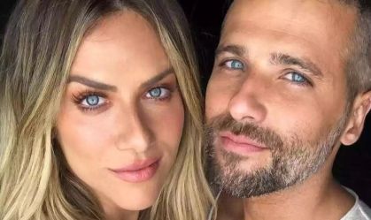 Bruno Gagliasso se declarou para a atriz nos comentários da publicação