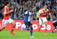 Gol de ex-São Paulo e Vasco é eleito o mais bonito do estádio do Porto; veja