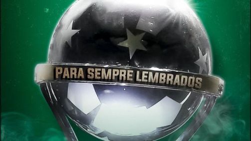 Chapecoense recebe homenagens e orações por mortos no acidente aéreo, em 2016, na Colômbia