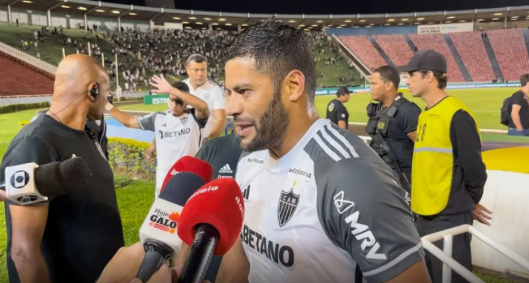 Na saída de campo, Hulk afirmou que deixaria o Brasil em um mês