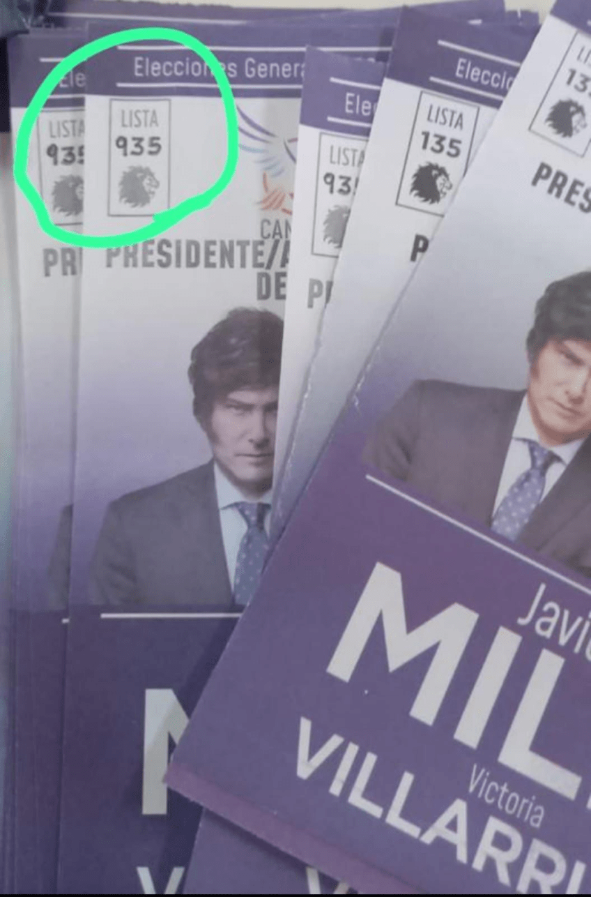 Cédula de votação para o candidato Javier Milei com número incorreto / CNN